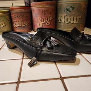 NWT Napoleoni Italian Black Pebbled Leather Tassel Mules 38 (7.5)